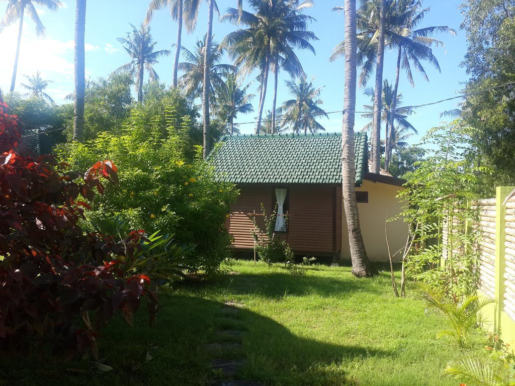 Отель Oasi Bungalows Гили-Эйр Экстерьер фото