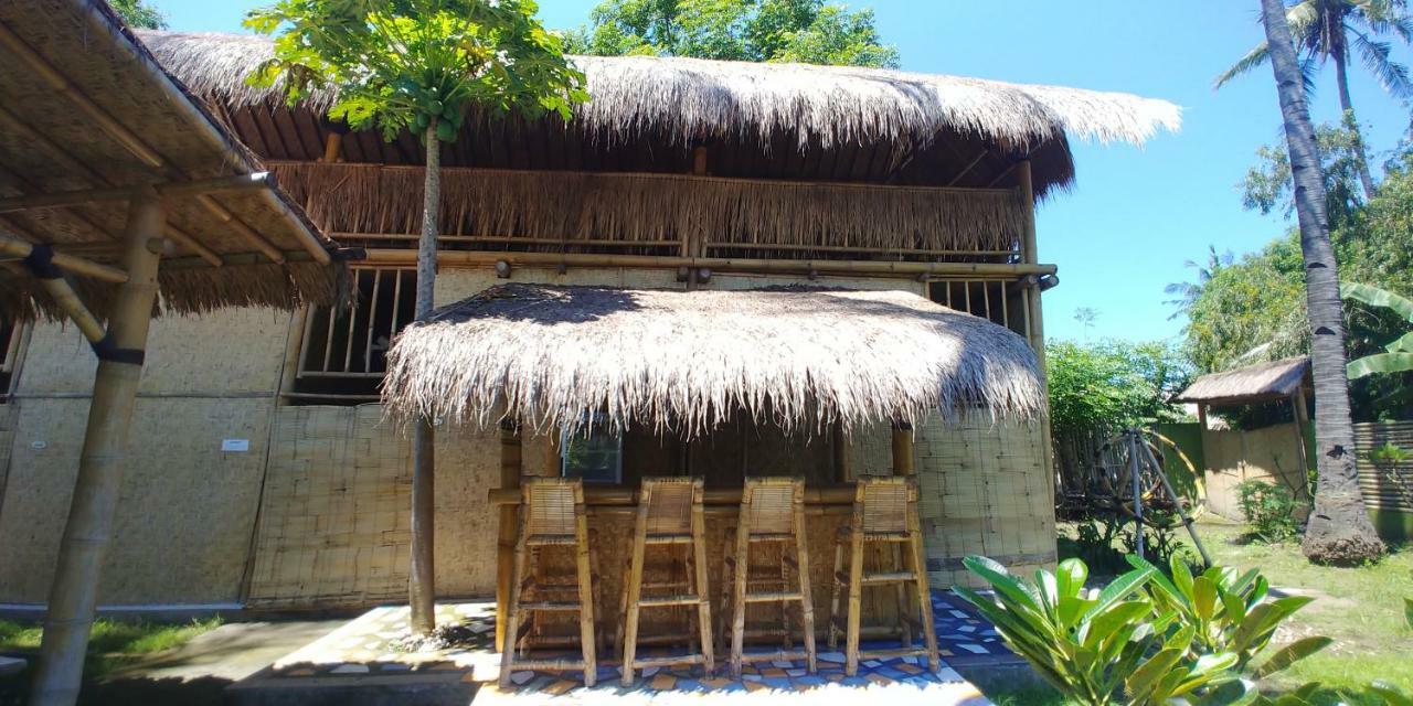 Отель Oasi Bungalows Гили-Эйр Экстерьер фото